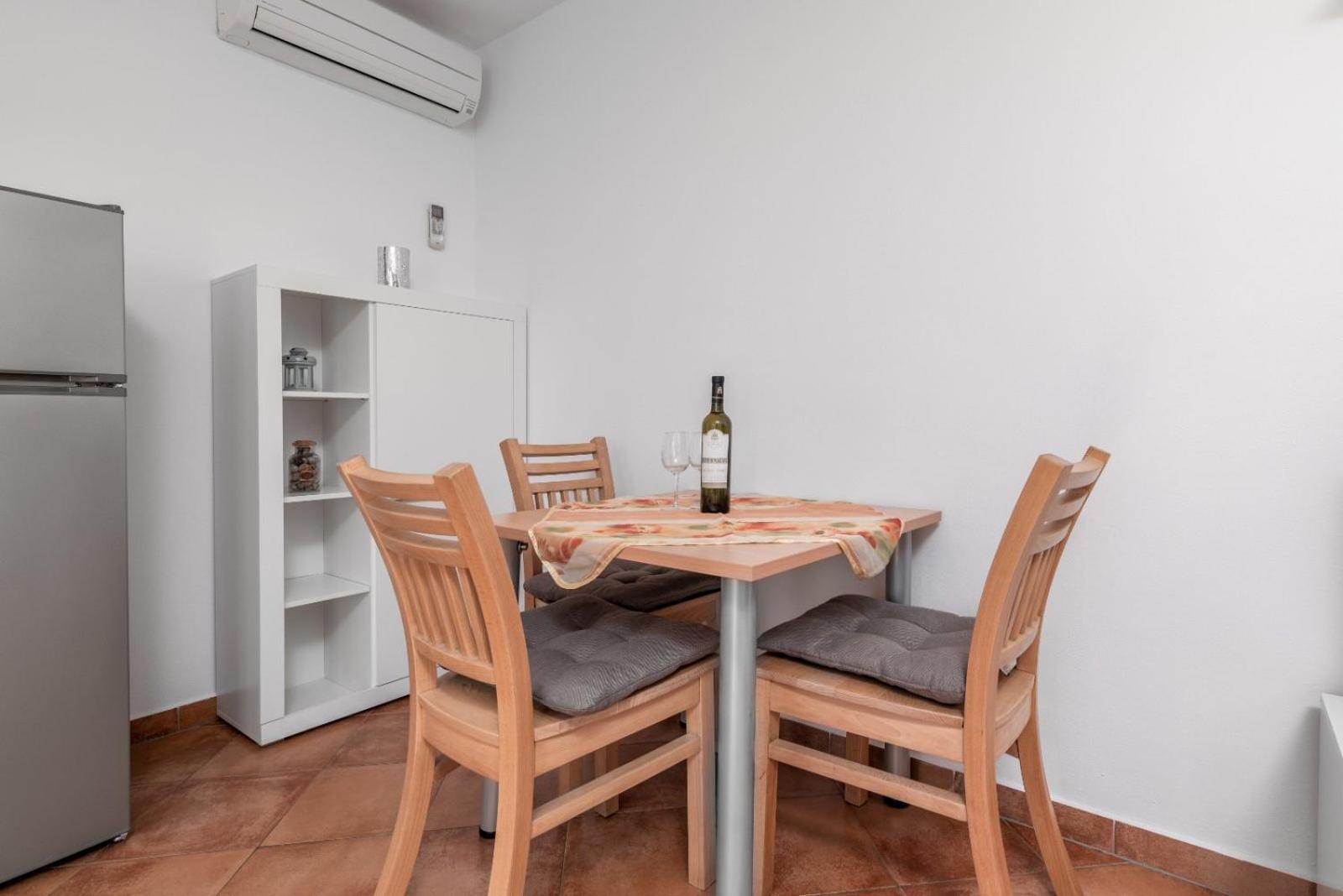 Manuela Apartmán *